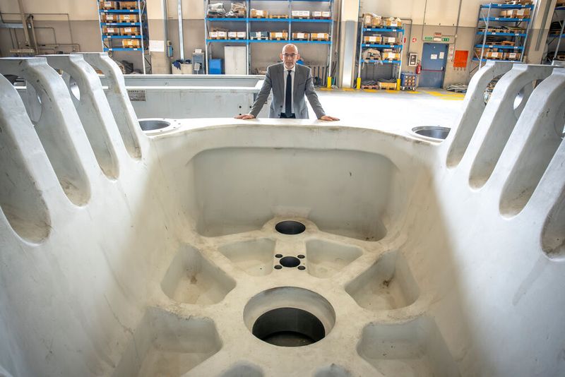 The Giga Press developed by engineers Fiorenzo Dioni and Richard Oberle, equipped with a 5S injection system, is designed for large-scale production of parts for electric vehicles, making these vehicles more available and affordable. (Image:European Patent Office)