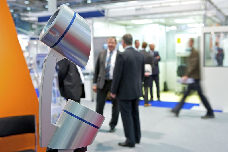 Immer stärkere Bedeutung bekommen die Forschungs- und Produktionsprozesse in kontrollierter Reinheit. Bereits zum zweiten Mal werden die Mitglieder der SRRT (Schweizerische Gesellschaft für Reinraumtechnik) ihre Kompetenzen über das breite Spektrum an Produkten, Einrichtungen und Verfahren vorführen und präsentieren sich gemeinsam am Gemeinschaftsstand Contamination Control.  (Bild: MCH Messe Basel)
