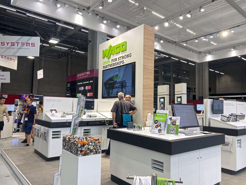 Impressionen von der Sindex 2023: Am Stand von Wago. (Bild: Anne Richter, VCG)