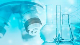 In der Hochtechnologieforschung, im Medizintechnik- und Pharmabereich, in der personalisierten Medizin, in der Telemedizin, der Diagnostik, der sektorenübergreifenden Versorgung und in der zukunftsorientierten Nachwuchssicherung sieht Ministerpräsident Kretschmann „große Chancen“ (© 180709253-stock.adobe.com)