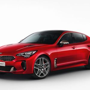 Beim Antrieb bietet Kia nur noch den bekannten 3,3-Liter-V6 in Kombination mit Allrad und Vollausstattung an. Denn der überwiegende Teil der Kunden hatte sich bislang ohnehin für diese Variante entschieden.(Bild:  Kia)