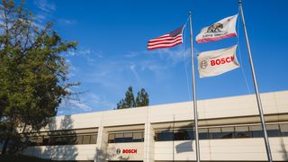 Bosch baut seit einigen Monaten sein Halbleiterwerk in den USA um. Dafür erhält der Zulieferer nun einen staatlichen Zuschuss. (Bild: Bosch)