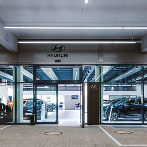 Der Hyundai-Schauraum wartet auf Interessenten. (Bild: AVAG/Martin Augsburger)