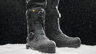 Die Bifrost Winterschuhe sind laut Hersteller auch für extreme Wetterbedingungen geeignet. (Bild: Helly Hansen Deutschland GmbH)
