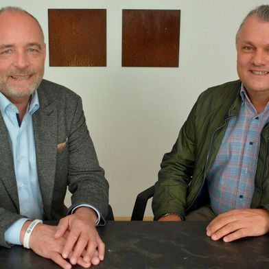 Die Interviewpartner Christian Wick (li.) und Martin Grossrieder (re.), Gründer und Inhaber von MeinNetz GmbH. (Bild: MeinNetz GmbH)