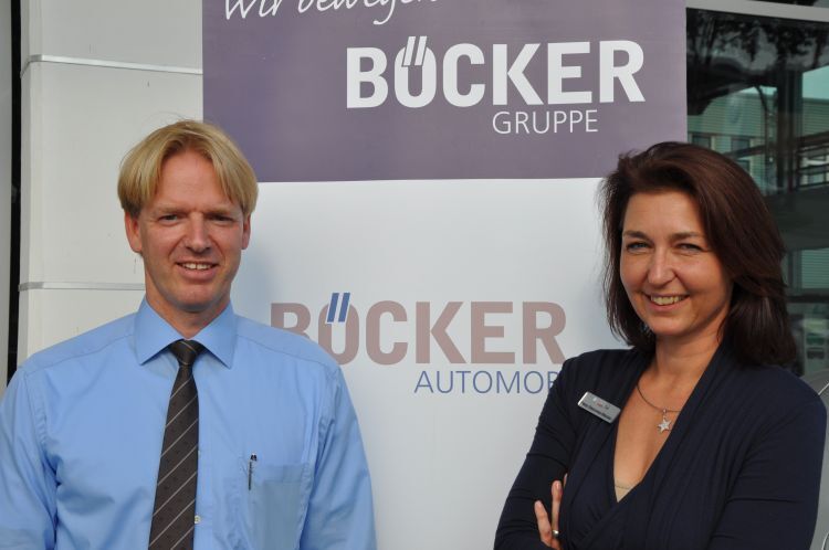 Petra und Axel Böcker füllen den Internetauftritt der Böcker-Gruppe mit Leben. (Foto: Richter)