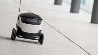 Kommt momentan noch etwas einsam daher – aber das Bild kann sich ändern, wenn die Feldtests von Hermes und Starship Technologies in Hamburg erfolgreich verlaufen. Dann steht einem Einsatz der Lieferrobots im öffentlichen Raum nichts mehr im Wege. (Daniel Reinhardt)