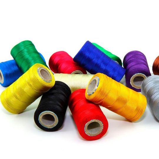 Ein Forschungsteam des UFZ und der Universität Leipzig hat ein Verfahren entwickelt, das dazu beiträgt, die gesamte Produktionskette zur Produktion von Nylon grün zu machen. Ein Forschungsteam des UFZ und der Universität Leipzig hat ein Verfahren entwickelt, das dazu beiträgt, die gesamte Produktionskette zur Produktion von Nylon grün zu machen.