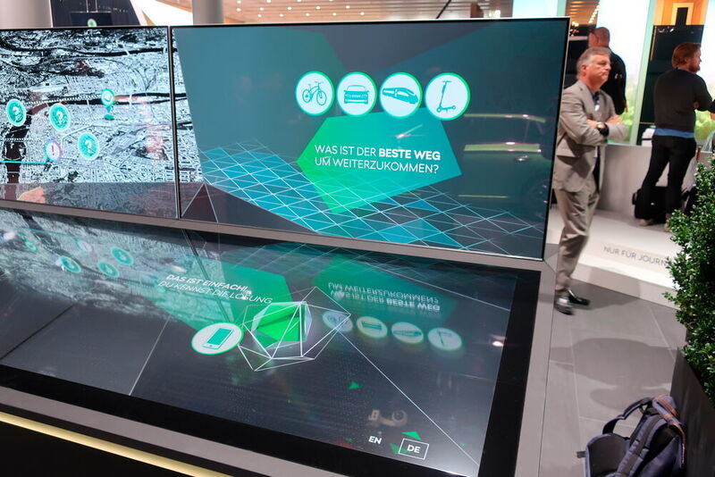 Von der Wallbox über eine europaweite Ladekarte bis hin zu Apps: Skoda entwickelt sich im Digitalen. (Grimm/»kfz-betrieb«)