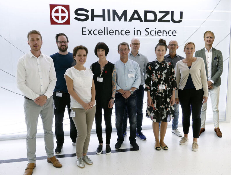 Ready to commence business: Lage Thaning (r.) and his team will promote ‘Excellence in Science’ in Swedish markets (Shimadzu)
