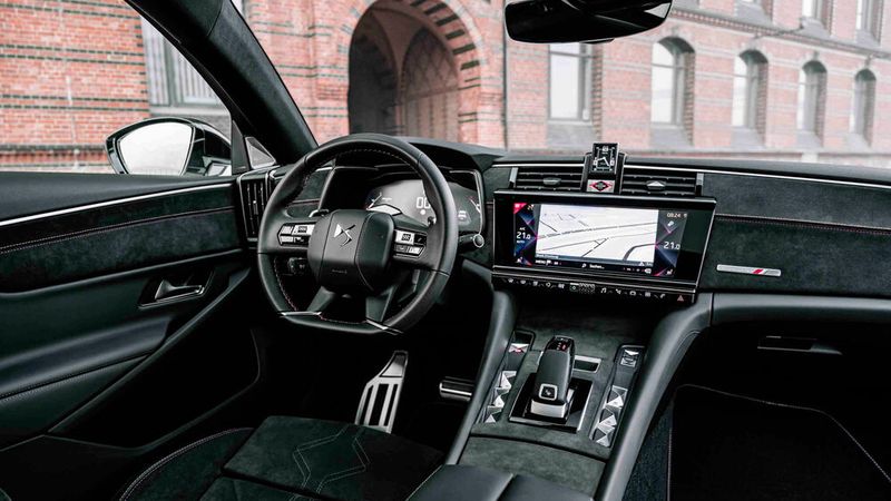 Innen geht es edel zu. (Bild: DS)