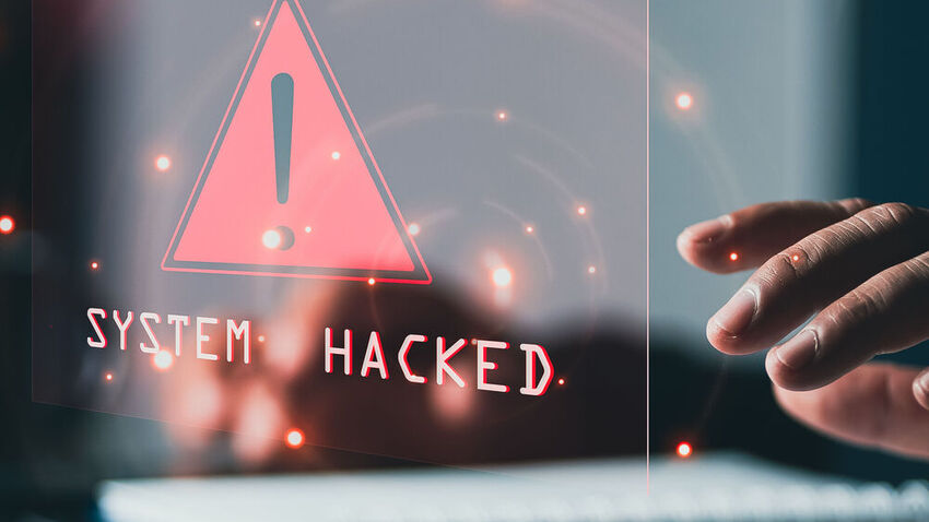 The symbolic image refers to the fact that most hacker attacks begin with a phishing attack. (Source: Montri - stock.adobe.com)