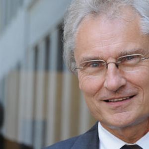 Prof. Henning Kagermann, NPE: „Ich wage die Prognose: Wir werden unsere Ziele – Leitanbieterschaft und Leitmarkt – erreichen.“ 