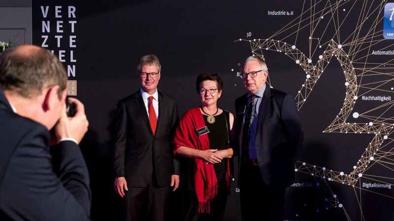 Impressionen der Gala „Vernetzte Welten“ zum 125. Geburtstag des Fachmedienhauses Vogel Business Media. (Stefan Bausewein)