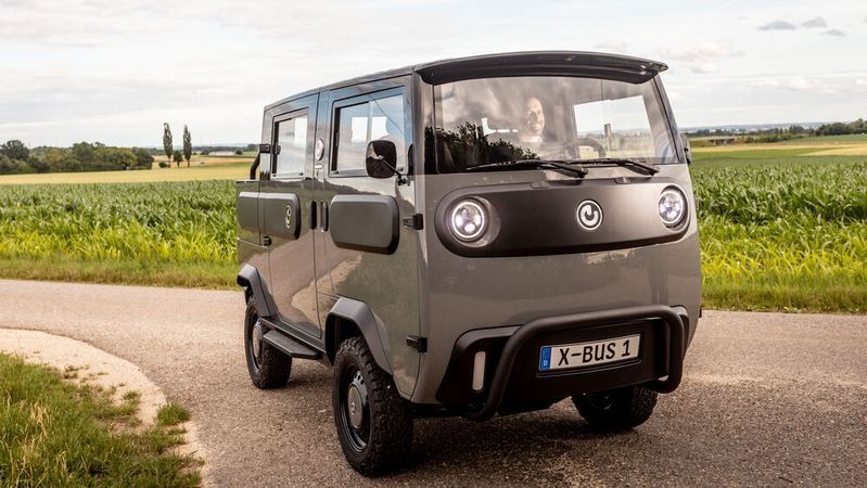 Die ersten Exemplare des X-Bus sollen 2024 ausgeliefert werden.(Bild:  Electric Brands)