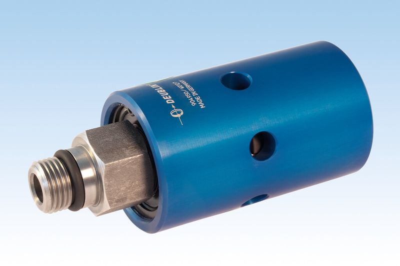 Drehdurchführungen in Closed-Seal-Ausführung funktionieren beim Arbeiten mit KSS auch bei Verunreinigungen im verwendeten Medium problemlos. (Deublin)