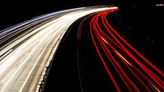 In der jetzigen Krise stehen Unternehmen der Fertigung verschiedenste datengestützte Instrumente zur Verfügung, um den krisenbedingten Herausforderungen zu begegnen. (Bild: gemeinfrei)