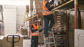 Normänderungen der DIN EN 131 sollen künftig für mehr Stand- und Arbeitssicherheit sorgen. (iStock.com)