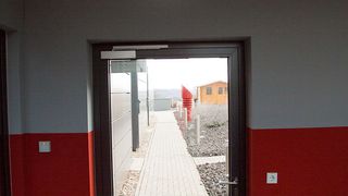 Das gesamte Produktsortiment der B.E.G. Notleuchten Safetylux wurde optimiert. Alle Decken-/Wandnotleuchten gibt es optional mit DALI-Schnittstelle. (B.E.G.)