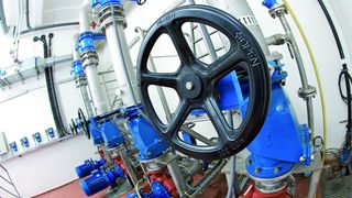 Blick in eine Abwasserpumpstation  (Bild: Bilder: Phoenix Contact)