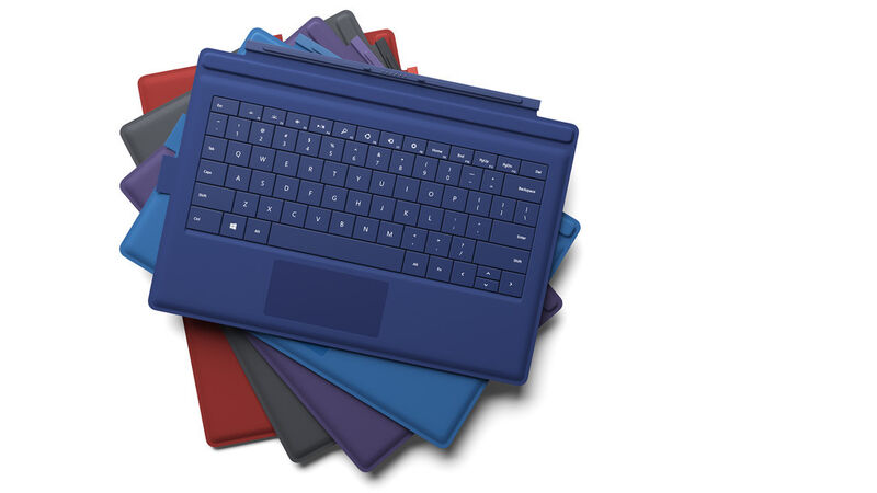 Die Andocktastatur ist Type Cover weiterhin optionales Zubehör, sie kostet 130 Euro. Die rote Variante bekommt man exklusiv im Microsoft-Store. (Bild: Microsoft)