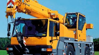 Die Liebherr-Gruppe ist bekannt für Baumaschinen und Krane. Die meist aus Blech bestehenden Bauteile müssen hohen Qualitätsansprüchen gerecht werden. Dabei legt Liebherr auch auf das Schneiden von Löchern höchstes Augenmerk. Bild: Liebherr (Archiv: Vogel Business Media)