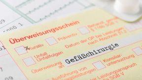 Ohne Überweisungsschein erhält man als Kassenpatient bei den meisten Fachärzten keinen Termin. Dieser Umstand soll demnächst angegangen werden. (Zerbor - stock.adobe.com)
