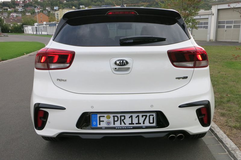 Die Ausstattungsvariante GT-Line deutet Sportlichkeit an.  (Bild: Schreiner/»kfz-betrieb«)