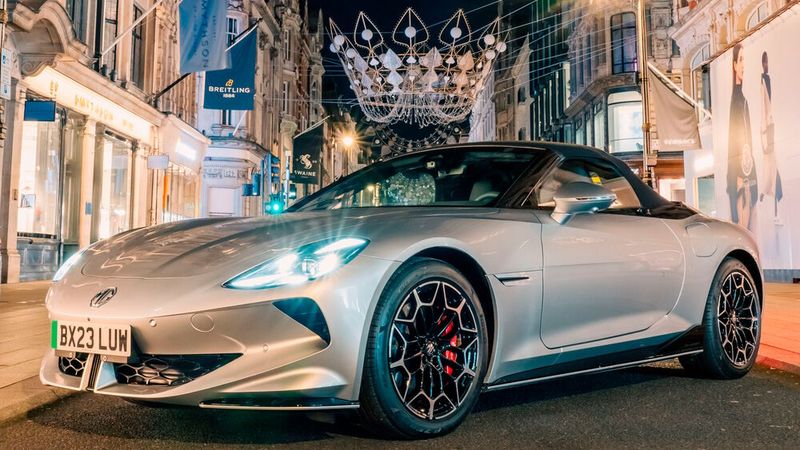 Zum Preis machte MG noch keine Angaben. Für die einmotorige Ausführung dürfte er jedoch bei gut 60.000 Euro starten. (Bild: MG)