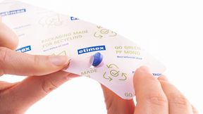 Nowe opakowanie tabletek Talcid firmy Bayer składa się z dwóch specjalnych materiałów PP: Purelay Pharm, z którego wykonano spód blistra, oraz Purelay Lid, służącego jako folia uszczelniająca. Takie połączenie zapewnia doskonałą barierę dla pary wodnej, a jednocześnie nadaje się w całości do recyklingu. (Bild: Etimex)