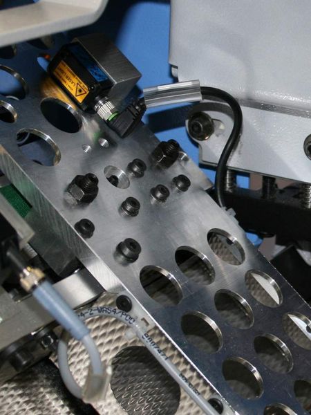Durch den Einsatz des punktgenauen Sensors  ist die schnelle und gleichzeitig sichere Verarbeitung von hauchdünnem Papier möglich. (Archiv: Vogel Business Media)