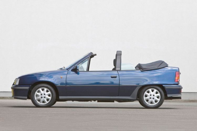 Während Opel den Bau der Limousine bereits 1989 eingestellt hatte, fertigte man das Cabriolet der Generation „E“ des Kadett bei Bertone bis 1993. Bei beiden Modellen ist Rost ein Thema. Davon abgesehen sind Unterhalt und Instandsetzung kein Thema. Das Kadett-Cabrio ist definitiv ein kommender Klassiker. (Bild: s)