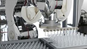 The new system integrates cutting-edge robotics, non-destructive weight checks, and a state-of-the-art lyophilizer, enabling Sharp Sterile to efficiently produce batches of up to 100,000 units.  (Source: Ima Life)