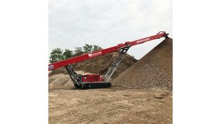 Die Modelle der neuen Baureihe der raupenmobilen Förderbänder erlauben das kontinuierliche Aufhalden von Schüttgütern aller Art. (Bild: Moerschen)
