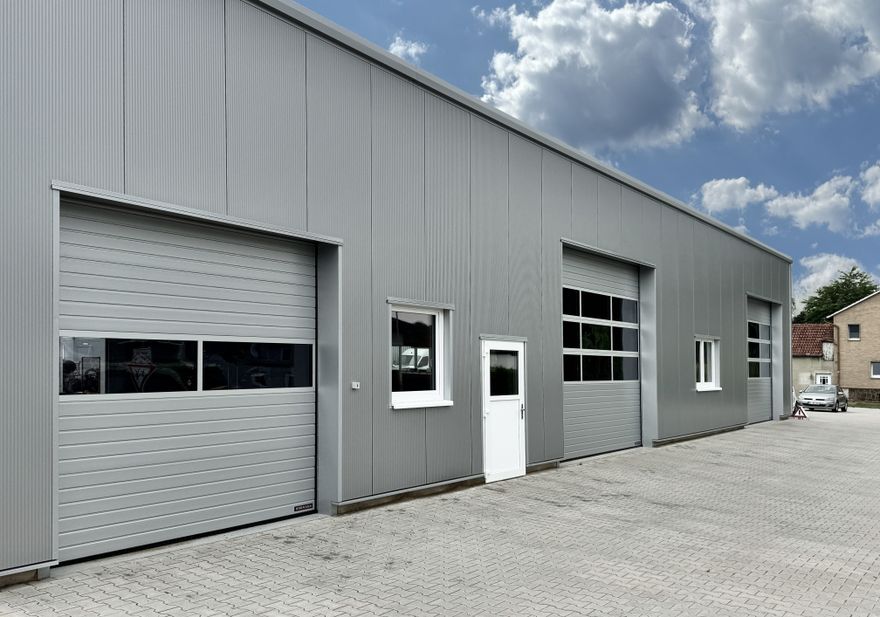 werkstatthallen-bauen (HaCoBau Hallen und Container Systeme GmbH)