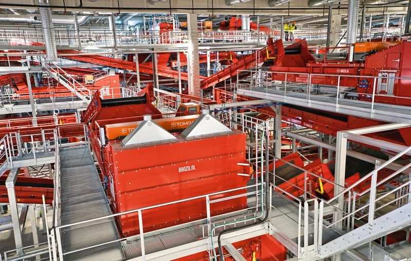 Moderne Sortier- und Separationstechnologie ermöglicht die Rückgewinnung der fünf Hauptfraktionen: Kunststoffe, Eisenmetalle, Nichteisenmetalle, Papier und organische Stoffe (Bild: Spaleck)