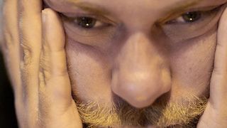 Angesichts einer Krise macht es keinen Sinn, den Kopf in den Sand zu stecken. (Bild: frei lizenziert Engin Akyurt - Pixabay)