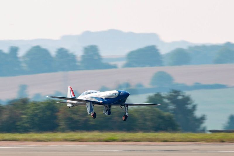 Nach Angaben von Rolls-Royce erreichte die Spirit of Innovation eine Höchstgeschwindigkeit von 623 km/h. (Rolls Royce)