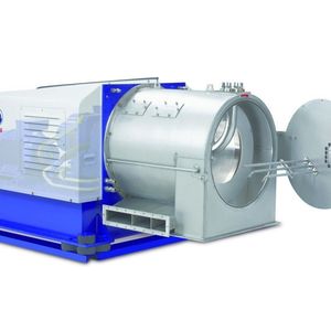 Oft wird die Entscheidung, ob Schälzentrifuge oder Schubzentrifuge durch die Rahmenbedingungen des jeweiligen Produkts vorgegeben. Fallen diese Rahmenbedingungen jedoch in das Fenster, das beide Maschinentypen zulässt, spielen die oben genannten Faktoren eine wichtige Rolle bei der Entscheidungsfindung. Um diese Faktoren richtig zu bewerten, sollte als Lieferant nicht nur ein qualitativ hochwertiger Maschinenbauer zu Rate gezogen werden, sondern vor allem auch ein erfahrener Verfahrenstechniker. weiter zum Beitrag 