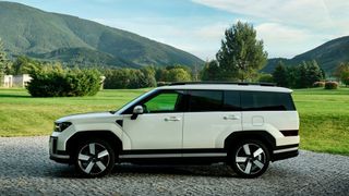 Die fünfte Generation des Hyundai Santa Fe ist nun zu Preisen ab 56.700 Euro bestellbar. (Bild: Hyundai)