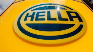 Nimmt den Hut! Der Hella-Aufsichtsratsvorsitzende, Klaus Kühn, legt seine Ämter nieder. Die Nachfolge soll zeitnah entschieden werden. (Bild: Hella)