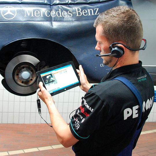 Dialogannahme per Internet: Filmaufnahmen stellen die Transparenz sicher.(Foto:  Rosenow)