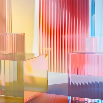 Des chercheurs mettent au point un procédé permettant de décomposer entièrement le PMMA en ses composants de base et de les réutiliser. (Bild: Adobe Stock/Généré par IA)