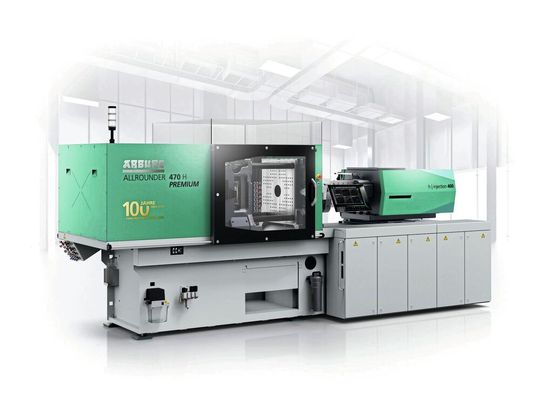 Das ist sie! Die Jubiläums-Spritzgießmaschine von Arburg. Sie markiert 100 Jahre Familienunternehmen Hehl. Es handelt sich hier um einen hybriden Allrounder 470 H. Lesen Sie, was diese Maschine für die Kunststoffverarbeitung besonders attraktiv macht. Das ist sie! Die Jubiläums-Spritzgießmaschine von Arburg. Sie markiert 100 Jahre Familienunternehmen Hehl. Es handelt sich hier um einen hybriden Allrounder 470 H. Lesen Sie, was diese Maschine für die Kunststoffverarbeitung besonders attraktiv macht.