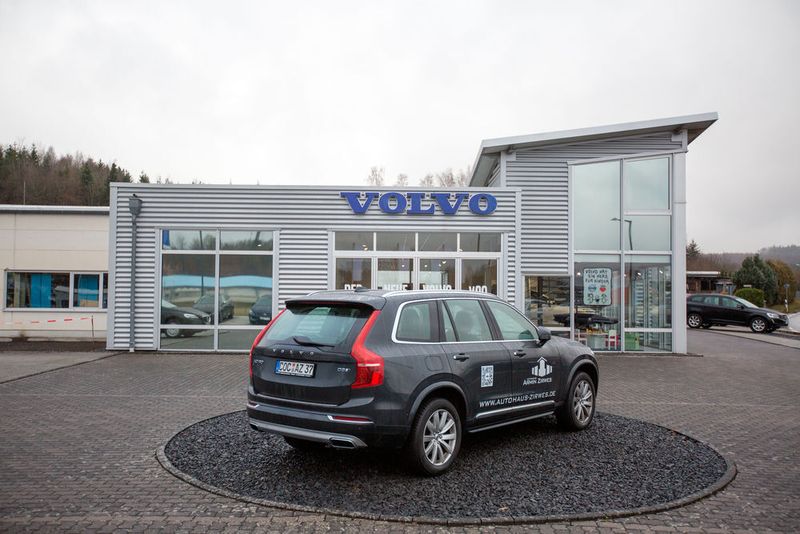 Das Autohaus Zirwes mit Sitz in Ulmen ist deutschlandweit der erste Volvo-Betrieb, der das Zertifikat „Volvo Personal Service“ erhalten hat. (Volvo)