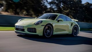 Porsche hat den Turbo hybridisiert. (Bild: Porsche)