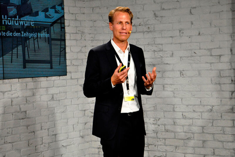 Christian Löer, Marketingdirektor für den deutschen Markt bei Opel: „Wir sind dahin gegangen, wo die Kunden in Kauflaune sind.“ (Wehner / »kfz-betrieb«)