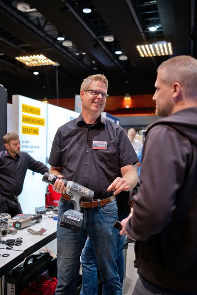 Schraubtechnik zum Anfassen (Bild: Donna Blitz)
