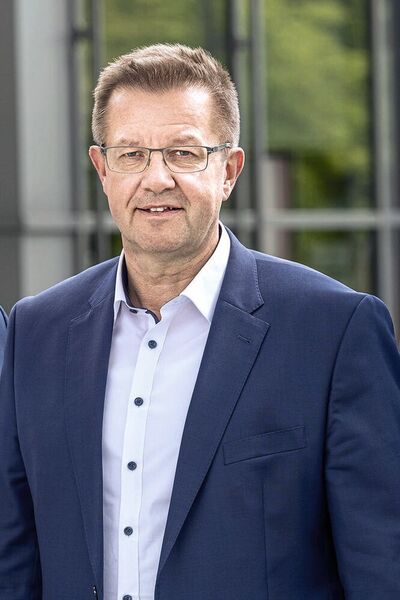 Norbert Nobbe ist bereits seit 1988 bei Pöppelmann. Seit 2008 ist der 57-Jährige Diplom-Ingenieur als Geschäftsführer für Produktion und Technik des Unternehmens verantwortlich.  (Pöppelmann)