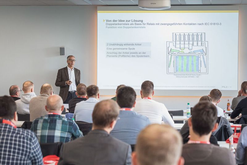 Das war das 5. Anwenderforum Relaistechnik im Oktober 2022 in Würzburg. (Bild: Stefan Bausewein)
